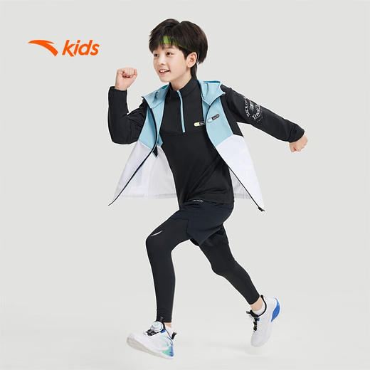 安踏儿童外套男大童跑步系列梭织运动上衣352435601 商品图3