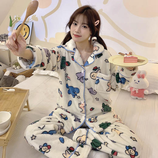 【加绒加厚！日系卡通法兰绒睡衣】细腻轻糯 快速升温 持久保暖！可居家可外穿，可爱女款秋冬季长袖长裤两件套睡裤家居服 商品图3