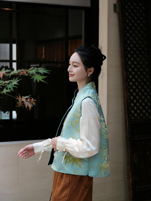 盛唐牡丹| 玉绿底色真丝漳绒马甲 商品图3