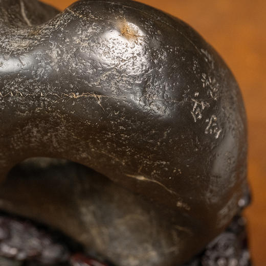 清 灵璧石诗文文房赏石（红木座） 商品图2