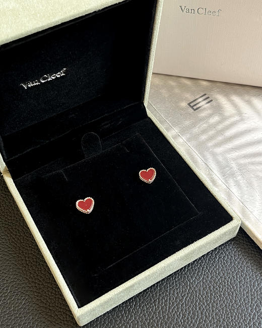 现货 THS 9.30-无 梵克家 VCA小红心系列简单且独特项链手链耳钉 CU1246 商品图12