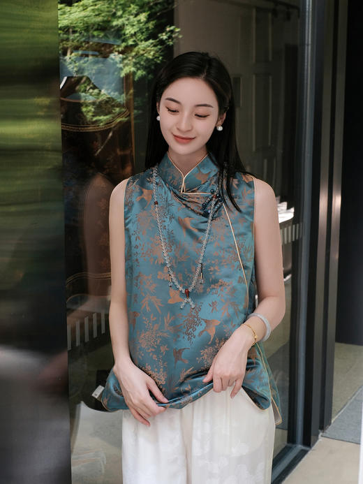 盛唐牡丹 |喜鹊纹真丝花锦缎偏襟马甲 商品图1