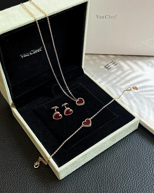 现货 THS 9.30-无 梵克家 VCA小红心系列简单且独特项链手链耳钉 CU1246 商品图6