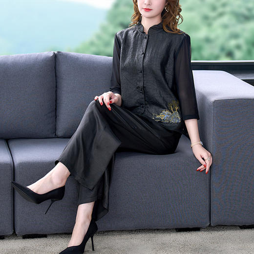 AHM qyy9701新中式复古绣花套装气质衬衣阔腿裤两件套 商品图2