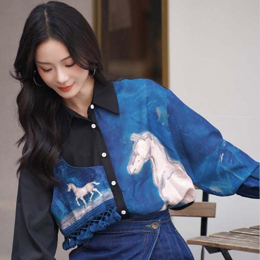 两三事梵高文艺弥秋诗野 印花布拼接不对称下摆衬衫女S24QC616 商品图2