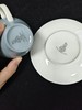 皇家道尔顿蓝色玫瑰系列作品，这组作品包括了一杯一碟的摩卡杯，一杯两碟阔口杯，糖罐奶罐以及壶 商品缩略图3
