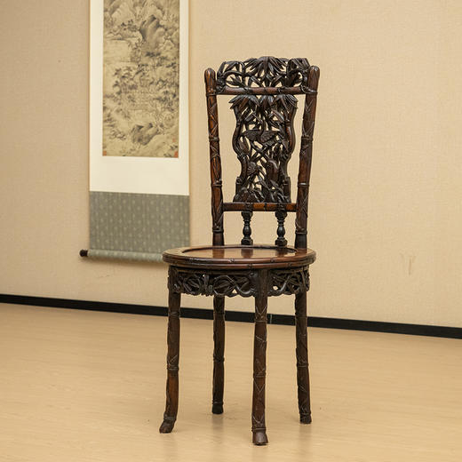 清 红木透雕仙鹤竹叶纹圆座靠背椅 商品图4