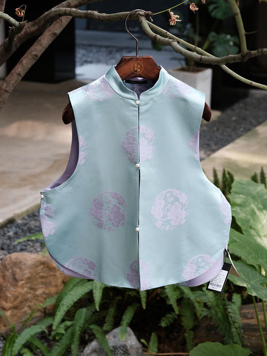 盛唐牡丹| 老工艺花锦缎双面穿马甲 商品图4