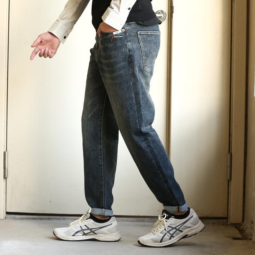 DRONKOO 2024 正常腰前左袋红绿白折线刺绣中厚牛仔长裤 商品图1