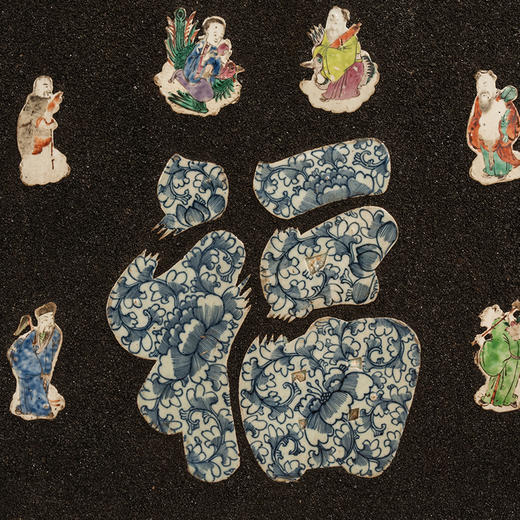 清 红木嵌青花粉彩瓷片八仙人物福字挂屏 商品图2