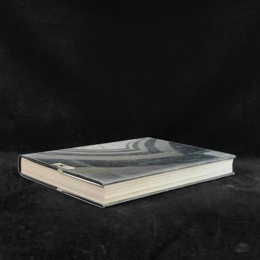 古根海姆艺术馆藏品图集 165幅彩色90幅黑白插图 精装大16开 商品图2
