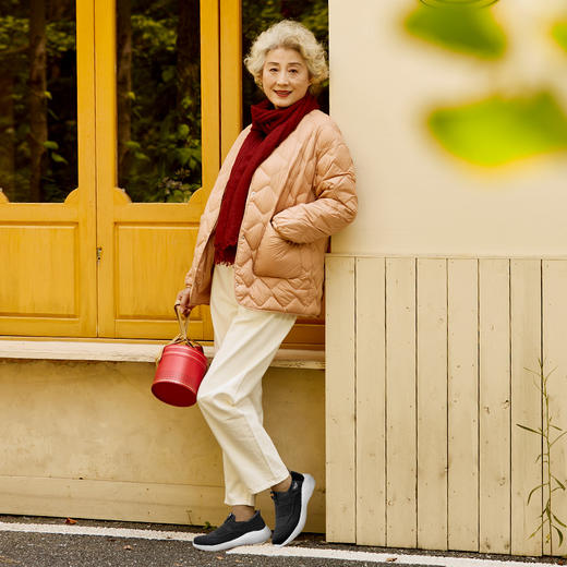 响午女鞋一脚蹬 秋冬新品 丝滑秒穿  运动健步鞋【HZ】 商品图4