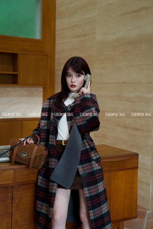 【门店同款】ENJOY冬季柔韧与共格纹复兴围巾大衣 159495172 商品图2