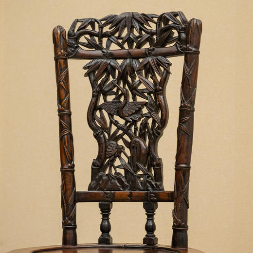 清 红木透雕仙鹤竹叶纹圆座靠背椅 商品图1