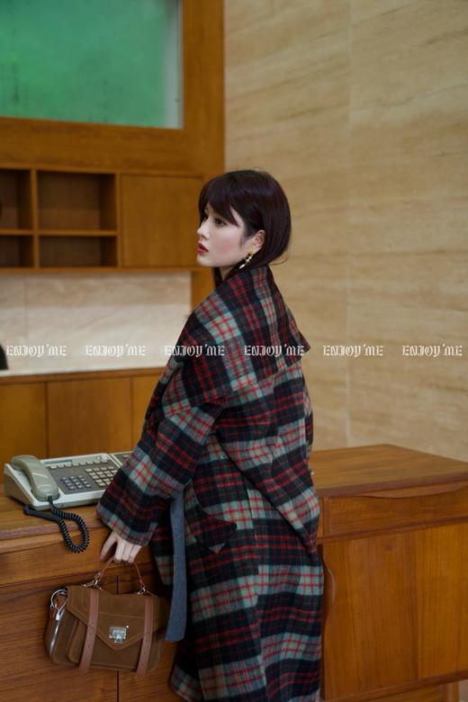 【门店同款】ENJOY冬季柔韧与共格纹复兴围巾大衣 159495172 商品图3