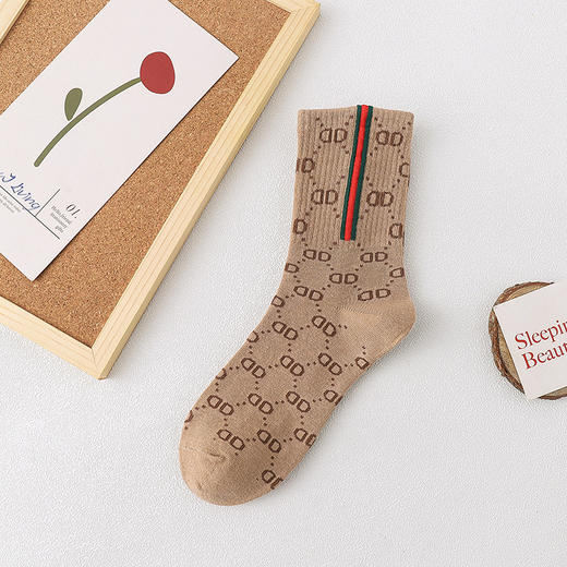 【秋季新品，潮牌袜子女】潮流ins风网红中筒女袜，高橡筋袜口无骨缝制，防臭百搭学院风女堆堆袜中筒袜QQ 商品图4