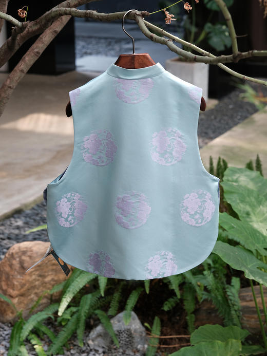 盛唐牡丹| 老工艺花锦缎双面穿马甲 商品图8