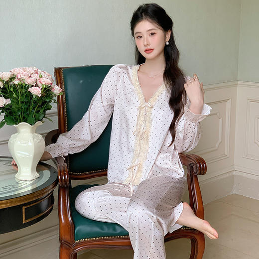 【秋冬严选❗️法式高级感家居服套装】冰丝睡衣睡裤女长袖舒适新款薄款可外穿 商品图1