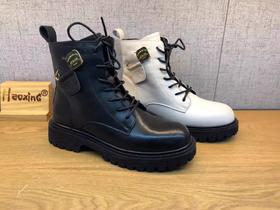 豪行2021年秋季新品时尚休闲英伦女单靴马丁靴213X62889