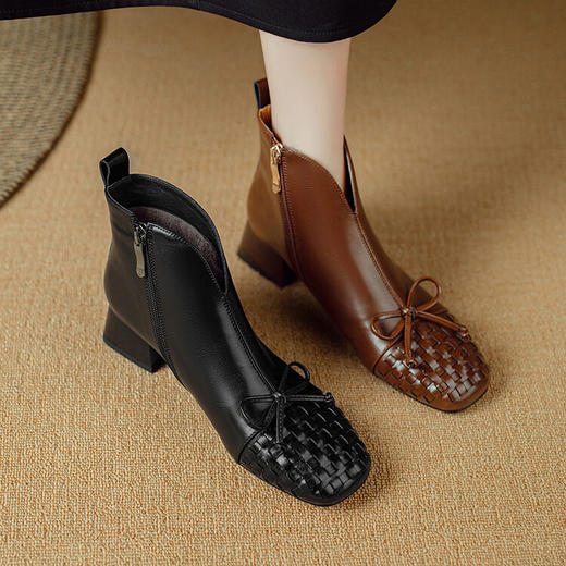 【预售5天】巨好看初秋新款编织短靴女新款蝴蝶结中粗跟复古方头马丁靴NJMK&K1126 商品图0