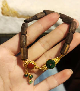 单圈随形手串-蜜蜡°加里曼丹沉香木