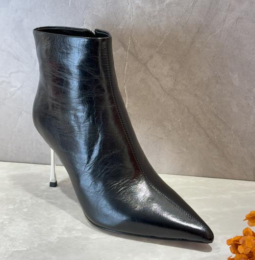 westory2024年秋冬新款优雅风中高跟小尖头百搭短靴切尔西S24DS84611 商品图0