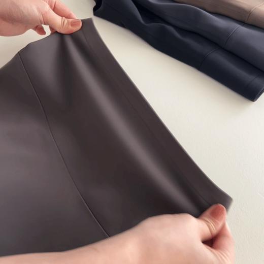 美yang销量TOP1的瑜伽裤❗同源品质订单❗️【露露拉绒一片式微压瑜伽鲨鱼裤】超柔定制鲨鱼皮面料👍同面膜感亲肤~更适合降温季节的鲨鱼裤❗最 商品图7