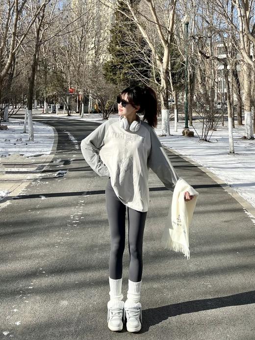 美yang销量TOP1的瑜伽裤❗同源品质订单❗️【露露拉绒一片式微压瑜伽鲨鱼裤】超柔定制鲨鱼皮面料👍同面膜感亲肤~更适合降温季节的鲨鱼裤❗最 商品图3