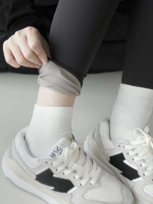 美yang销量TOP1的瑜伽裤❗同源品质订单❗️【露露拉绒一片式微压瑜伽鲨鱼裤】超柔定制鲨鱼皮面料👍同面膜感亲肤~更适合降温季节的鲨鱼裤❗最 商品图4