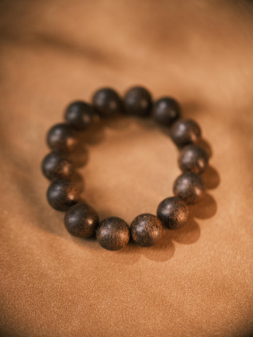 沉香老惠安九分沉单圈手串 1.6CM【器悟雅玩】 商品图0
