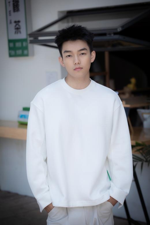 432564225纯色圆领卫衣 商品图0