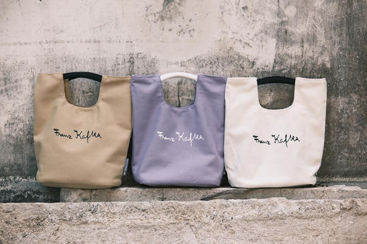 【升级版】卡夫卡文学时尚手提袋  可选香芋紫/卡其色/米白色 内袋附拉链 有内衬 预计10月中旬发货 商品图2