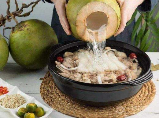 🌍//【耶气满满椰子鸡火锅】首推广东“五去”走地鸡（去头去脚去淋巴去尾去背骨） 👏今天💰79元享受1:1的椰子鸡火锅套餐 商品图3