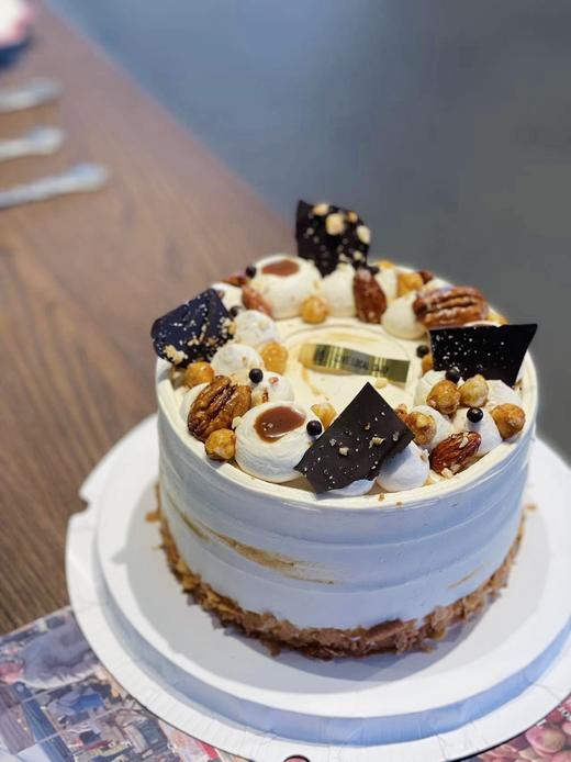 【秋季新品】焦糖海盐奶油坚果脆脆·奶油蛋糕 商品图1