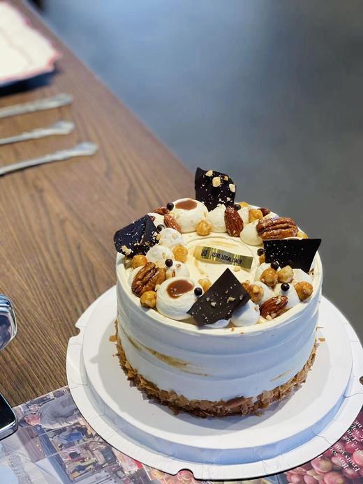 【秋季新品】焦糖海盐奶油坚果脆脆·奶油蛋糕 商品图0