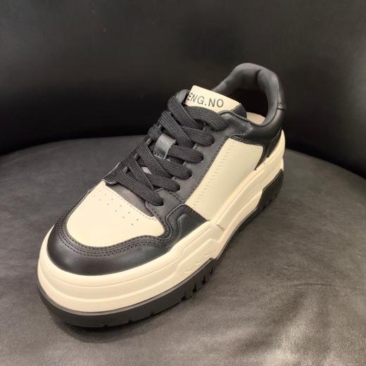 LFGJ凌介女鞋  14699  时尚百搭厚底板鞋 商品图3