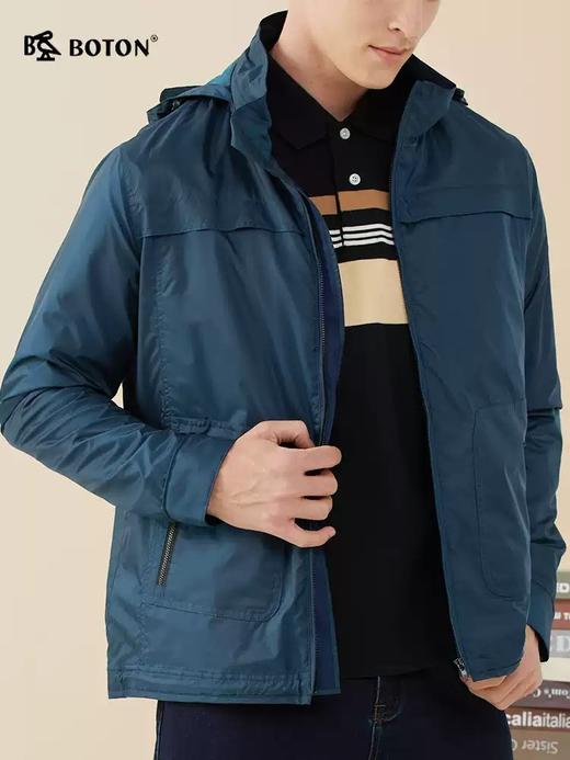 波顿春秋季立领甩帽常规款风衣MJ956322 商品图2