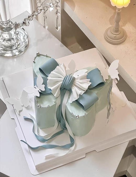 蝴蝶不规则主题蛋糕（约1.5磅） 商品图0