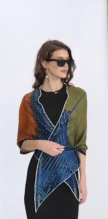 优品堂【逐光】三角形真丝+羊绒围巾披肩两用 商品图3