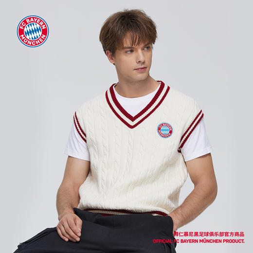 【官方正版】拜仁慕尼黑足球俱乐部 | 红白队徽针织背心马时尚 商品图4