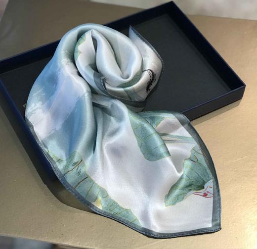 优品堂【缀点】50x50方巾 商品图4