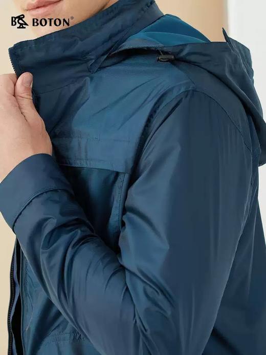 波顿春秋季立领甩帽常规款风衣MJ956322 商品图3