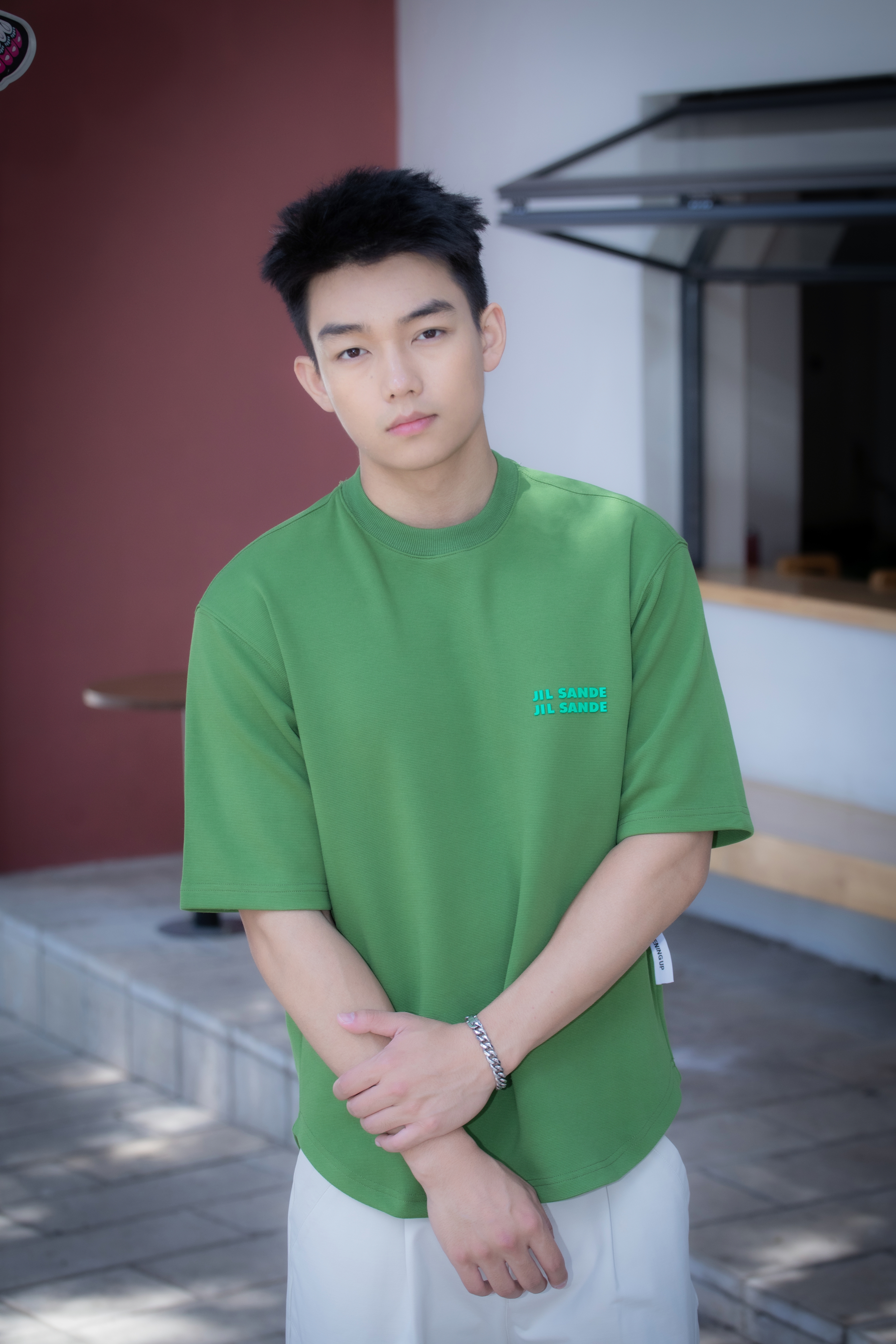 432512243字母短袖T恤