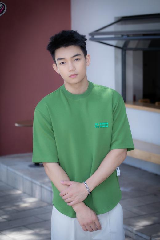 432512243字母短袖T恤 商品图0