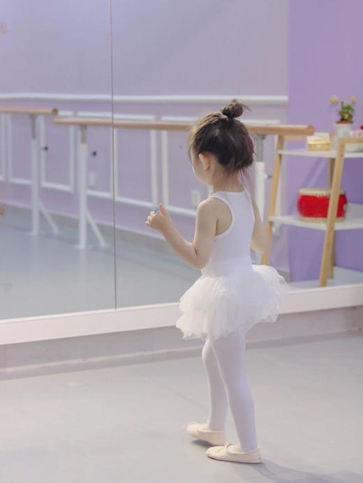 ✨【超划算】📣4双💰29.9❗️【柠檬舒品儿童舞蹈袜NK216】🔥🔥🔥， 舞蹈老师🌻强烈推荐❗高颜值百搭连裤袜，🌷家有女宝必入！ ✅天鹅绒面料，🌟细腻舒适 商品图4