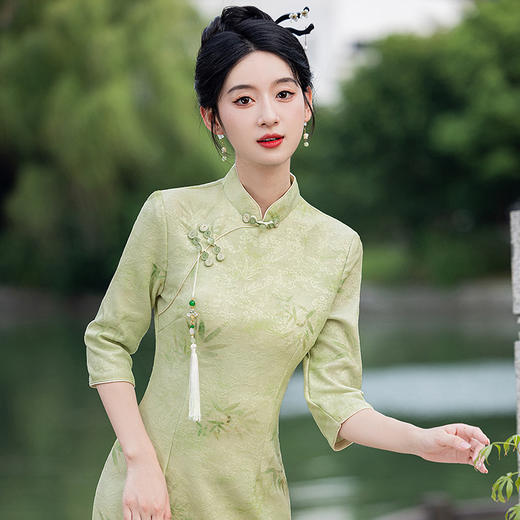 秋冬新款时尚气质改良国风新中式绿色竹叶提花旗袍MLS6975 商品图2