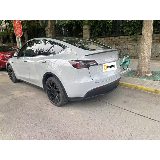 特斯拉 Model Y 标准续航后驱版【长租-北京】 商品图3