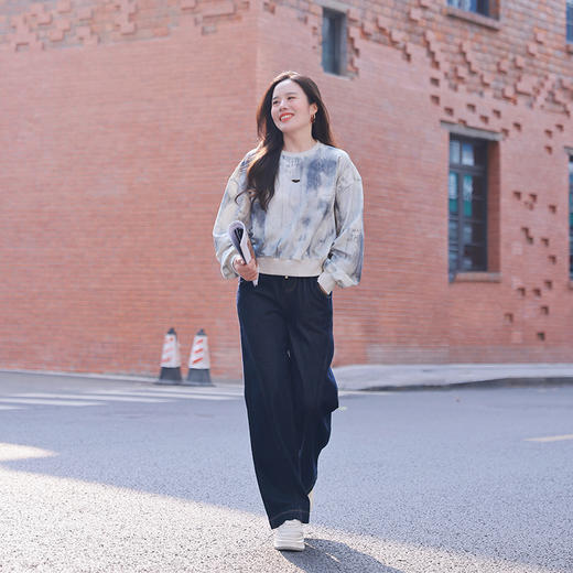 时尚扎染简约通勤卫衣 商品图4