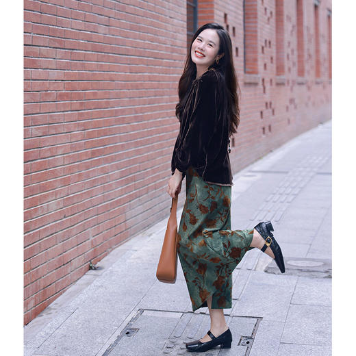 新中式植绒复古H型显瘦修身半裙 商品图3