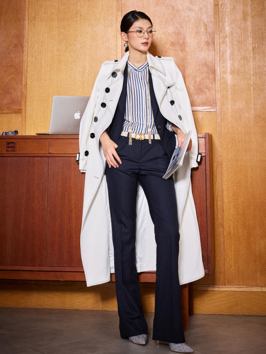 4551 “穿不腻”条纹衬衫100%
真丝 不被时间埋没的经典（四季可穿）颈袖添香 商品图4